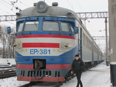 Картинка к: Проезд в электричке подорожал