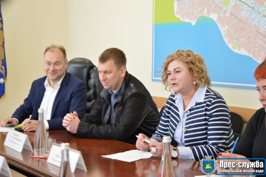 Картинка к: Відбулась нарада очільників міст Нікополя, Марганця та Покрова