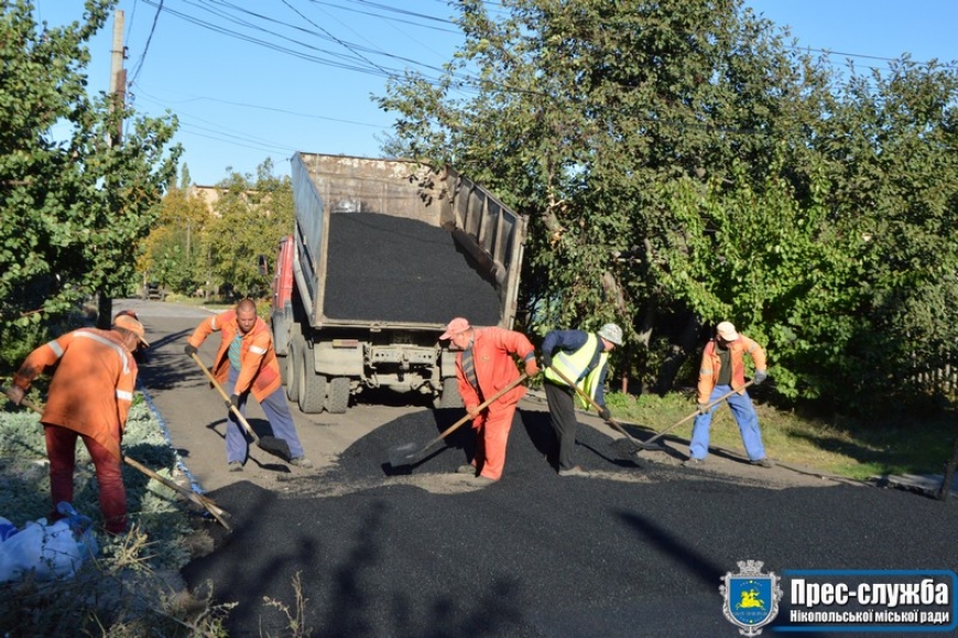 Картинка к: Триває поточний ремонт доріг за рахунок субвенції з державного бюджету