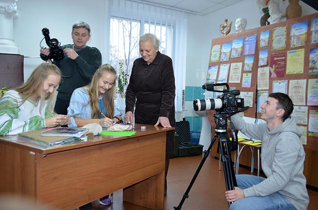 Картинка к: Телеканал UATV снимает фильм о талантливых детях Никополя