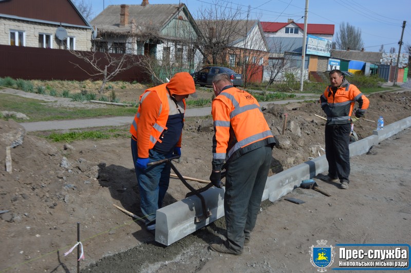 Картинка к: Розпочато другий етап ремонту вулиці Херсонської