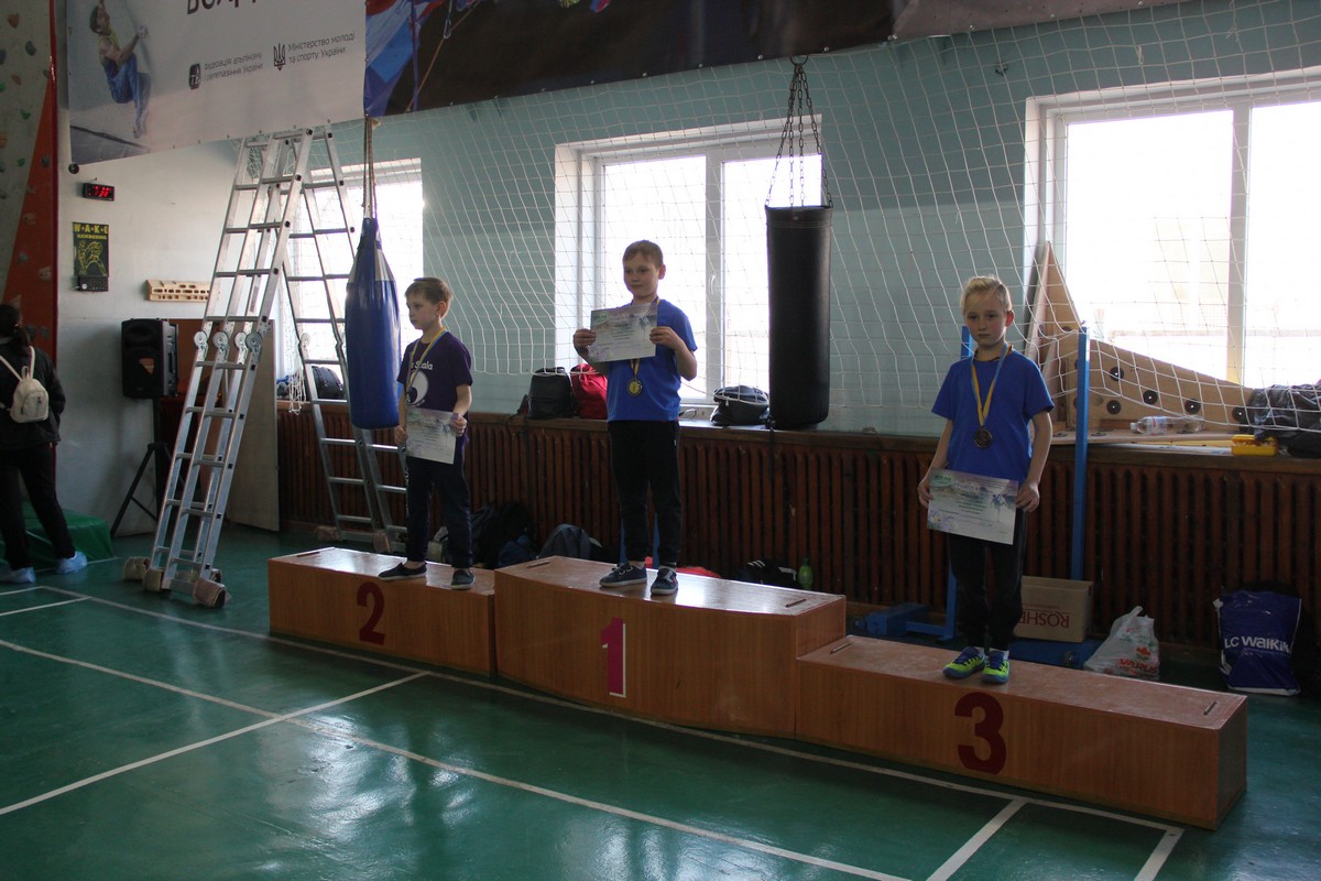 Картинка к: В Никополе прошел Чемпионат Днепропетровской области по скалолазанию
