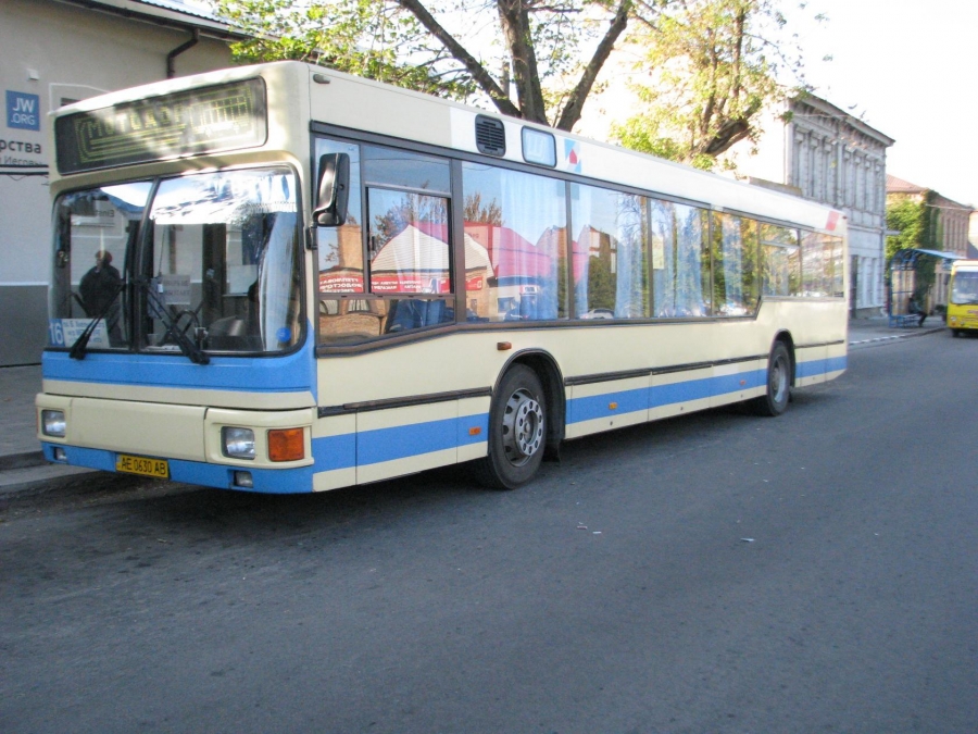 Картинка к: Рух автобусів в поминальні дні