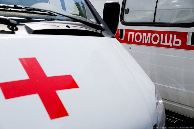 Картинка к: В Никополе неадекватная женщина напала на соседку и травмировала ее