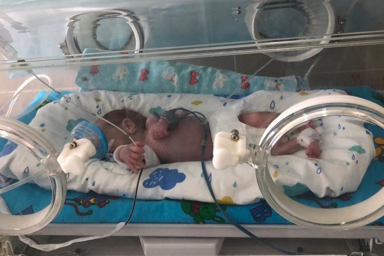 Картинка к: Новорожденному крохе из Никополя срочно нужна помощь 