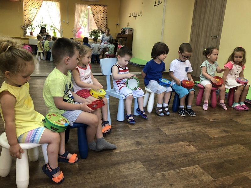 Картинка к: KinderGarten — мини-детский сад с развивающей программой