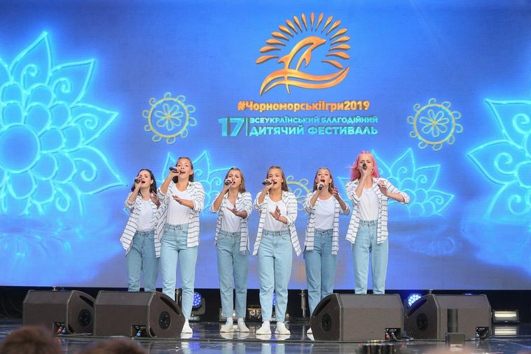 Картинка к: Никопольский «РинСен» пройдет по красной дорожке «М1 Music Awards»