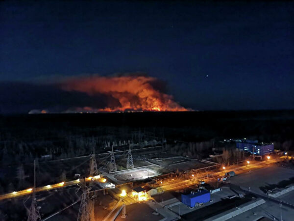 Картинка к: Пожарные из Никополя отправились в Чернобыльскую зону на помощь коллегам