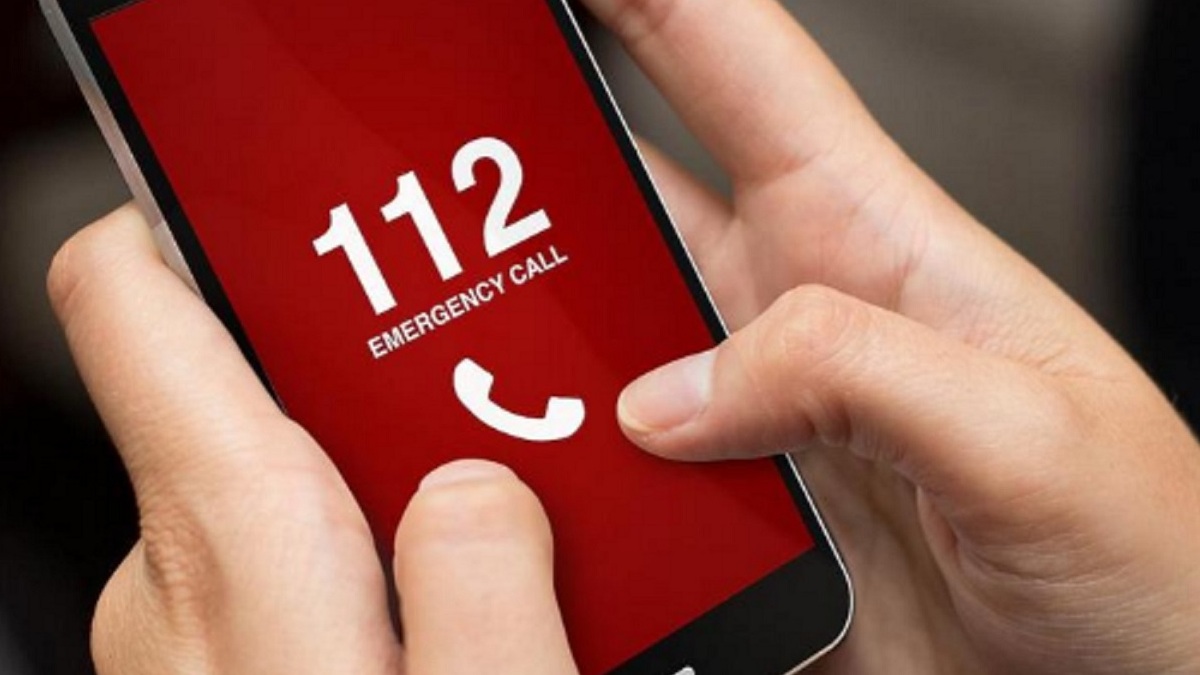 Картинка к: Временно не работают линии «101» и «112»: куда звонить