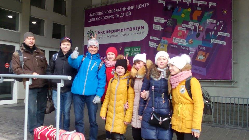Картинка к: Хто поставив нікопольску школу на колеса?