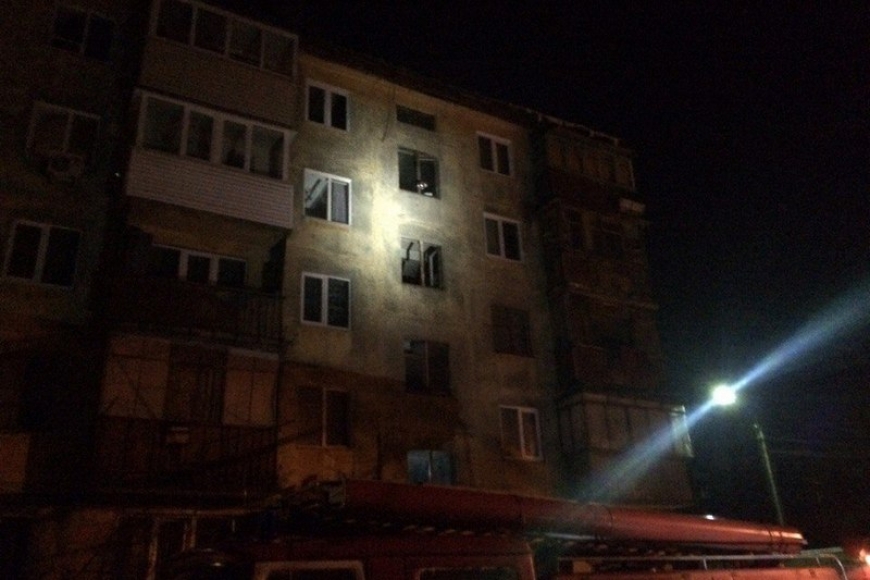 Картинка к: Причиною вибуху у багатоповерхівці Нікополя став дірявий дах. ФОТО