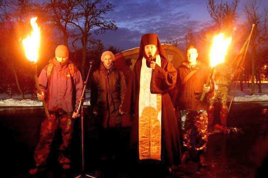 Картинка к: У Нікополі відзначили день пам'яті героїв Крут