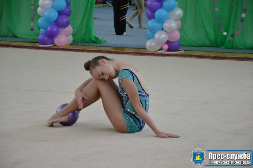 Картинка к: У Нікополі пройшла відкрита першість з художньої гімнастики. ФОТО