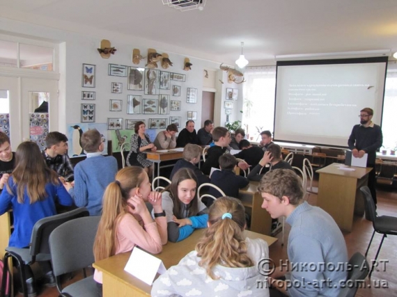 Картинка к: У Нікопольському Екоцентрі відбувся турнір юних орнітологів