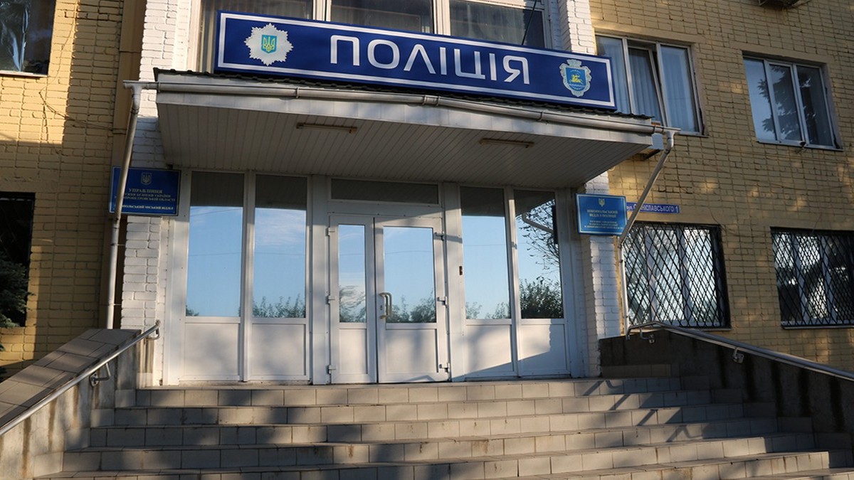 Картинка к: У Нікополі та Марганці патрульна поліція запрошує на службу до своїх лав